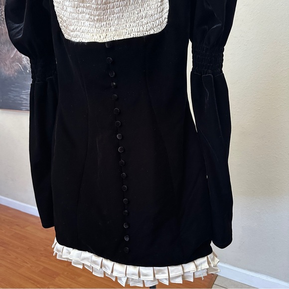 HOUSE OF CB size M 'Azaria' Black & Vintage Cream Mini Dress NWOT - Picture 11 of 16